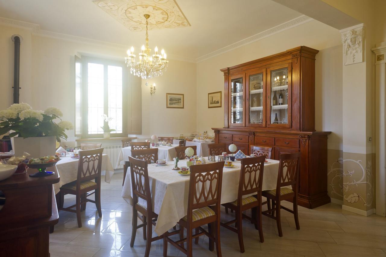 Villa Dircea CastellʼArquato Extérieur photo