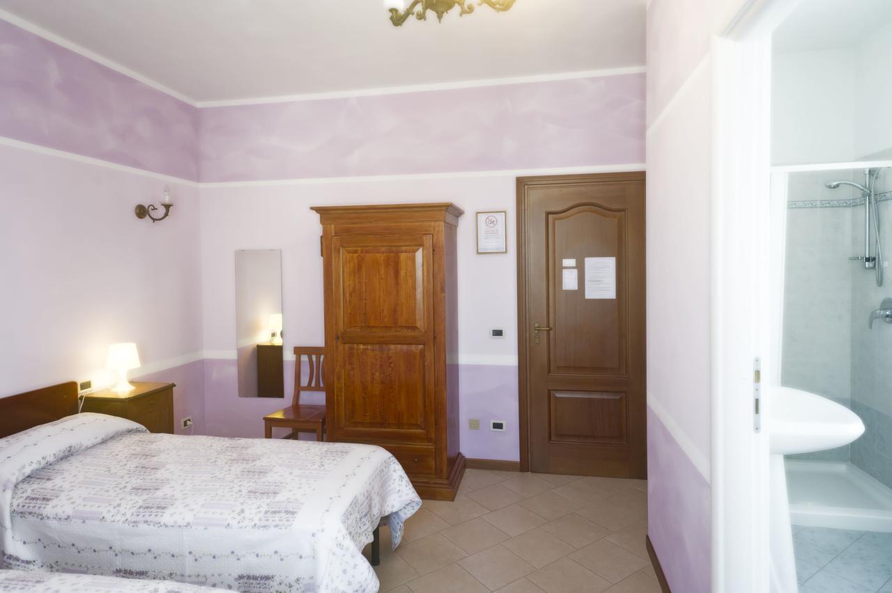 Villa Dircea CastellʼArquato Extérieur photo
